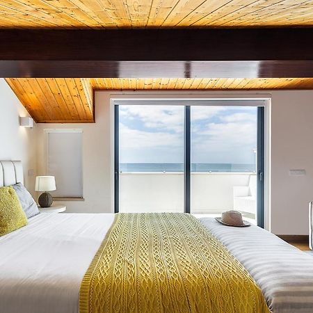 Casa Pe Na Areia- Unique Spot- Beach Front By Dreamvillasอัลบูเฟรา ภายนอก รูปภาพ